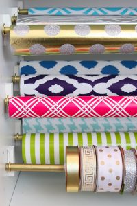 gold-dowel-rods-for-ribbon-and-gift-wrap-1